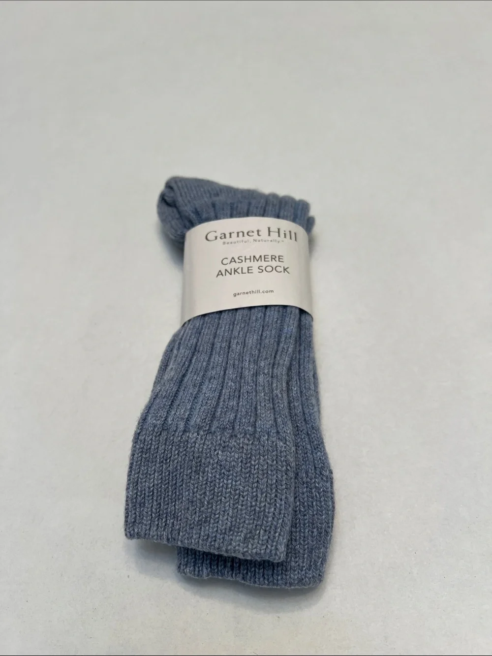 GARNET HILL BLUE CASHMERE ANKLE SOCKS SOFT MADE IN THE USA